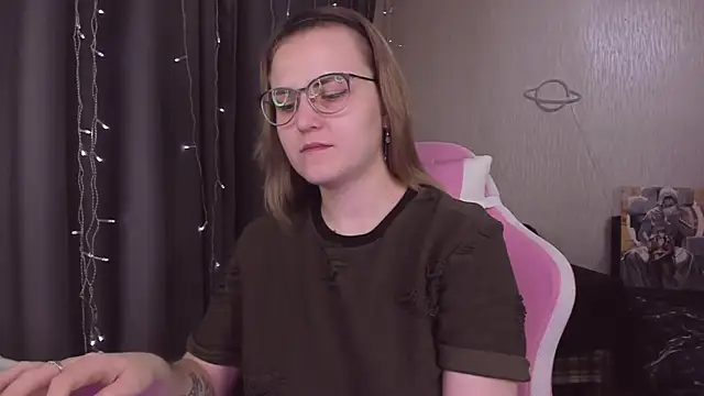 MissBrightShine online show from 10-24-25, 11:06