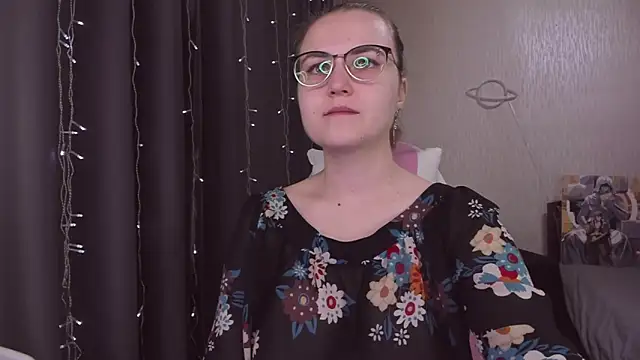 MissBrightShine online show from 11-11-25, 10:15