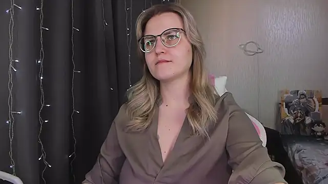 MissBrightShine online show from 03-17-26, 12:19