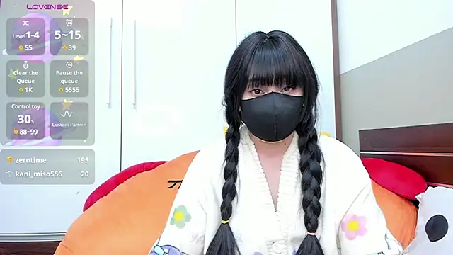 alonelove   online show from 02-08-25, 06:22