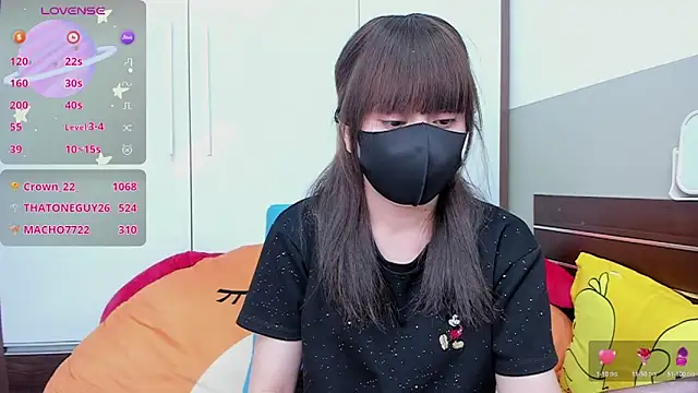 alonelove   online show from 09-30-25, 02:33