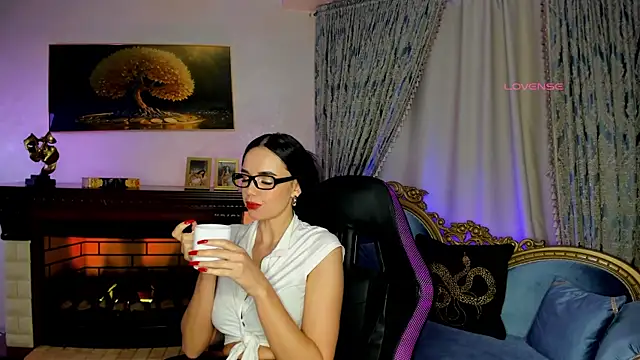 Snapshot of Black-Mamba- chatting on 01-16-25, 02:30 Black-Mamba- online show from 01-16-25, 02:30