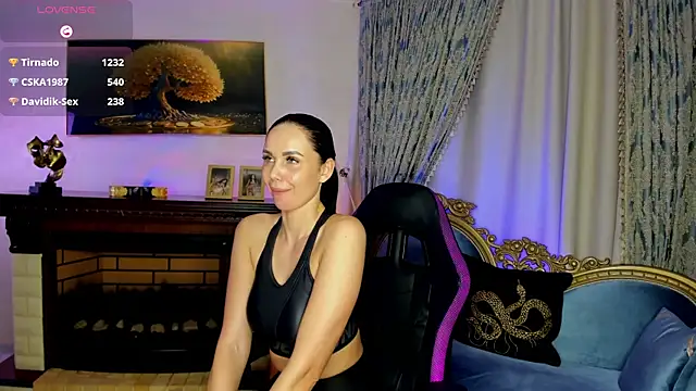 Snapshot of Black-Mamba- chatting on 02-19-25, 07:05 Black-Mamba- online show from 02-19-25, 07:05