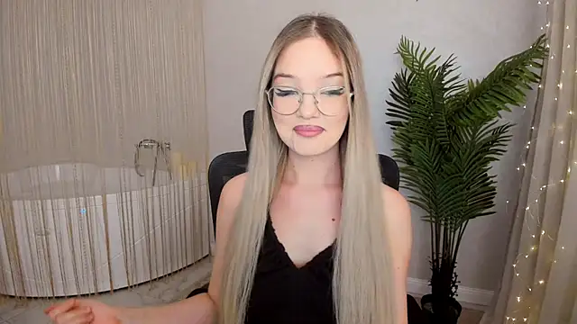 FloweryLove 1 online show from 01-14-25, 03:15