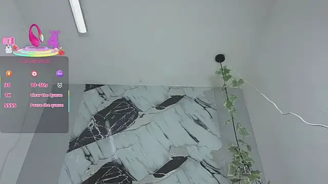 Snapshot of merlyna_goldens chatting on 09-27-25, 11:10 merlyna goldens online show from 09-27-25, 11:10