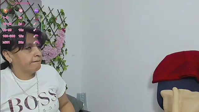 merlyna goldens online show from 11-21-25, 11:25