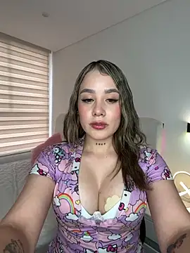 Zoe olsen online show from 05-08-26, 08:36