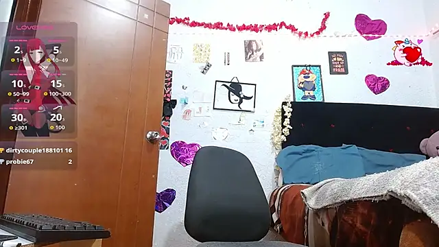 Snapshot of Saray_extrovert_ chatting on 10-28-25, 04:49 Saray extrovert online show from 10-28-25, 04:49