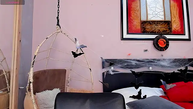 Paula Desousa online show from 10-29-25, 07:37