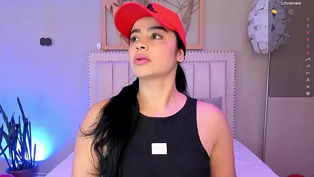 Paula Desousa online show from 02-16-26, 03:30