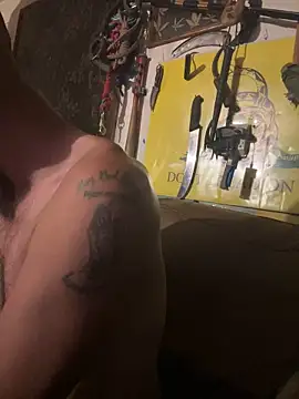 Snapshot of 420rickie420 chatting on 03-15-25, 05:26 420rickie420 online show from 03-15-25, 05:26