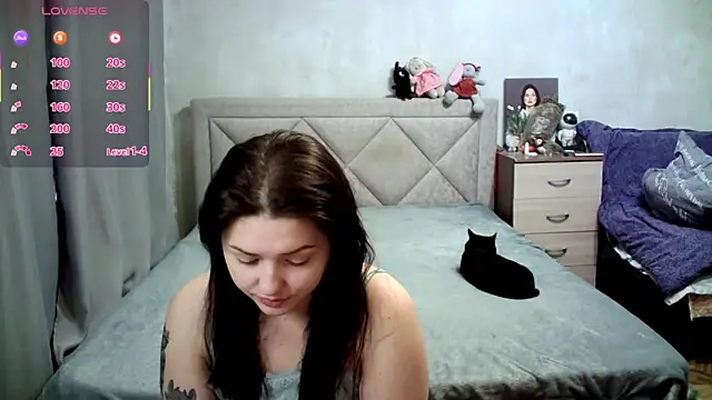 Snapshot of juliettkalen chatting on 03-18-26, 03:20 juliettkalen online show from 03-18-26, 03:20