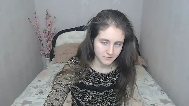 Snapshot of Holliy_Cooper chatting on 12-17-24, 08:56 Holliy Cooper online show from 12-17-24, 08:56