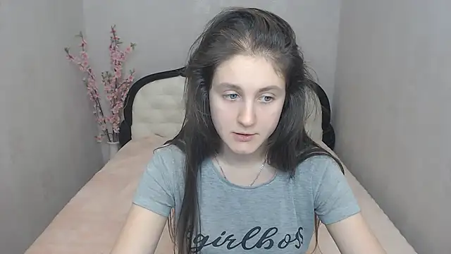 Snapshot of Holliy_Cooper chatting on 12-23-24, 10:42 Holliy Cooper online show from 12-23-24, 10:42