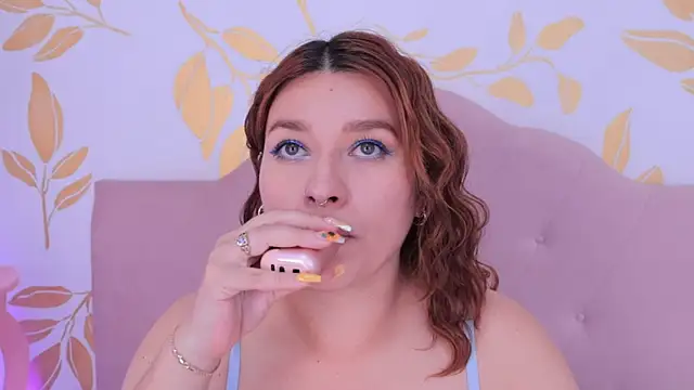 Snapshot of alix_bay chatting on 10-01-25, 08:26 alix bay online show from 10-01-25, 08:26