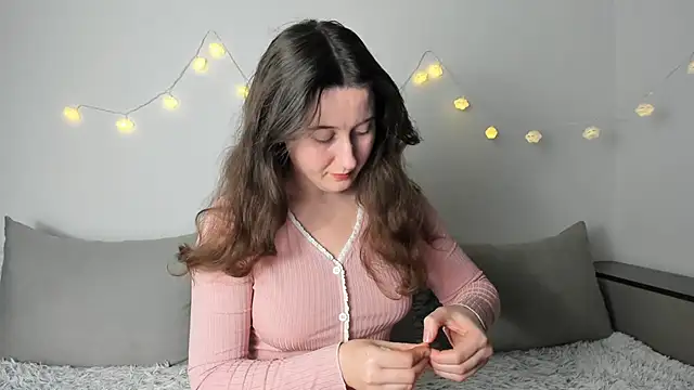  Anna Montana online show from 12-18-25, 07:42