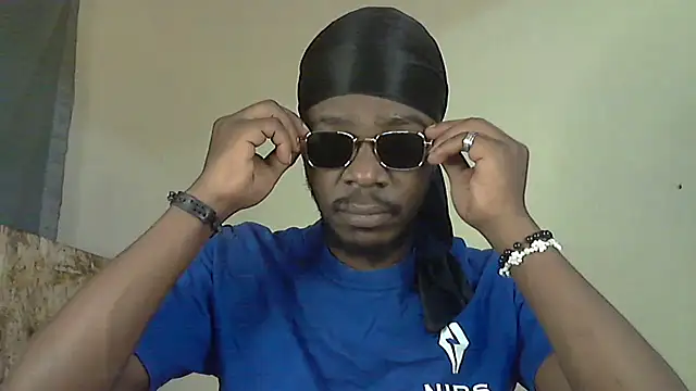 Snapshot of BIGDICKMULLAH chatting on 09-12-25, 04:51 BIGDICKMULLAH online show from 09-12-25, 04:51