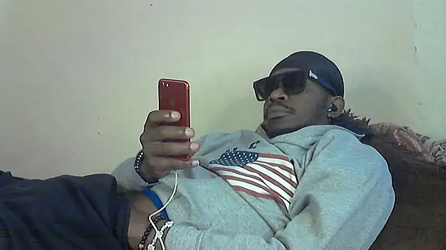 Snapshot of BIGDICKMULLAH chatting on 09-13-25, 04:56 BIGDICKMULLAH online show from 09-13-25, 04:56