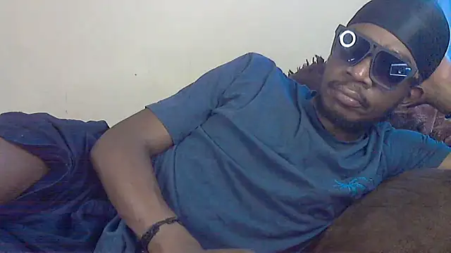 Snapshot of BIGDICKMULLAH chatting on 09-19-25, 01:56 BIGDICKMULLAH online show from 09-19-25, 01:56