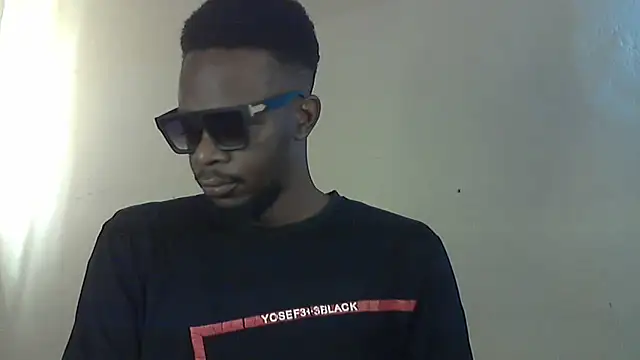 Snapshot of BIGDICKMULLAH chatting on 09-29-25, 05:12 BIGDICKMULLAH online show from 09-29-25, 05:12