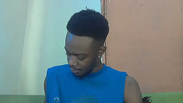 Snapshot of BIGDICKMULLAH chatting on 10-02-25, 08:54 BIGDICKMULLAH online show from 10-02-25, 08:54