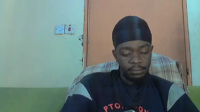 Snapshot of BIGDICKMULLAH chatting on 10-05-25, 11:08 BIGDICKMULLAH online show from 10-05-25, 11:08