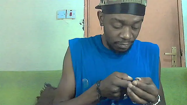 Snapshot of BIGDICKMULLAH chatting on 10-13-25, 03:01 BIGDICKMULLAH online show from 10-13-25, 03:01