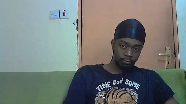 Snapshot of BIGDICKMULLAH chatting on 10-24-25, 03:30 BIGDICKMULLAH online show from 10-24-25, 03:30