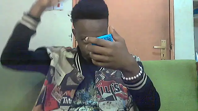 Snapshot of BIGDICKMULLAH chatting on 11-01-25, 01:51 BIGDICKMULLAH online show from 11-01-25, 01:51