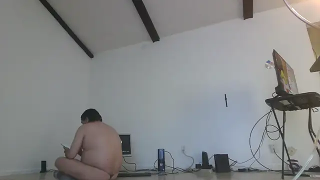 Peachestabby147 online show from 10-08-25, 09:56