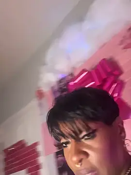 immona online show from 09-14-25, 09:19