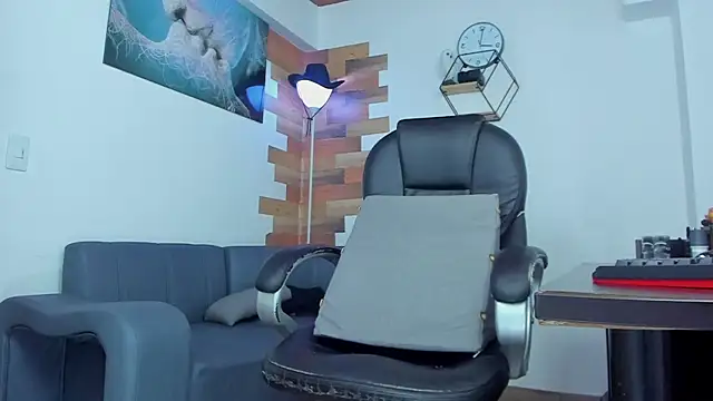 Snapshot of vincen_jose chatting on 02-02-25, 01:02 vincen jose online show from 02-02-25, 01:02