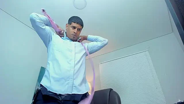 Snapshot of vincen_jose chatting on 09-27-25, 12:15 vincen jose online show from 09-27-25, 12:15