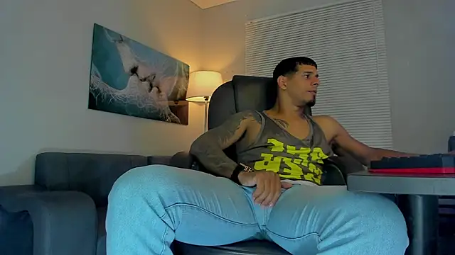 Snapshot of vincen_jose chatting on 10-14-25, 05:41 vincen jose online show from 10-14-25, 05:41