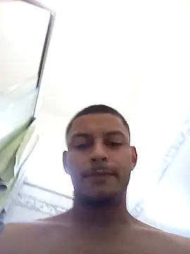 emrehliug12 online show from 04-01-26, 06:49