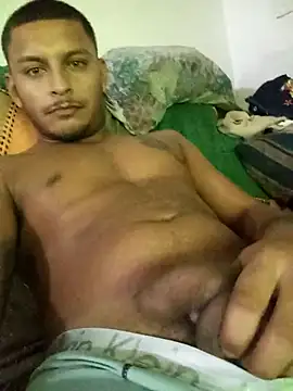 emrehliug12 online show from 04-06-26, 06:14