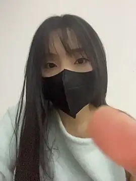 Snapshot of Asia-Lynn chatting on 04-21-26, 10:32 Asia-Lynn online show from 04-21-26, 10:32