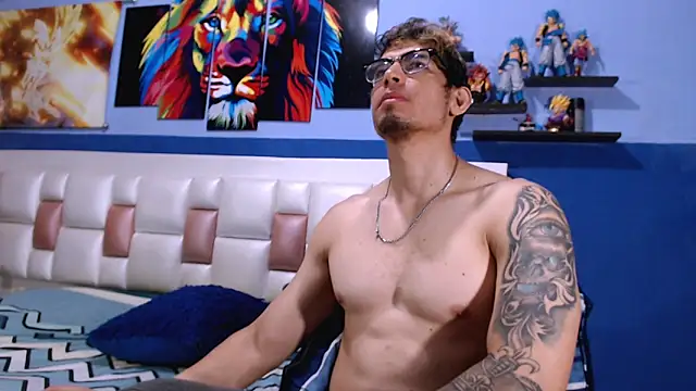 Snapshot of spartan_guy chatting on 02-07-25, 02:26 spartan guy online show from 02-07-25, 02:26