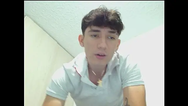 Snapshot of ChicoMaloFfF chatting on 09-25-25, 09:18 ChicoMaloFfF online show from 09-25-25, 09:18