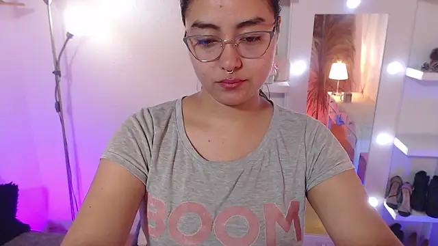  Kim  M online show from 11-24-25, 12:38