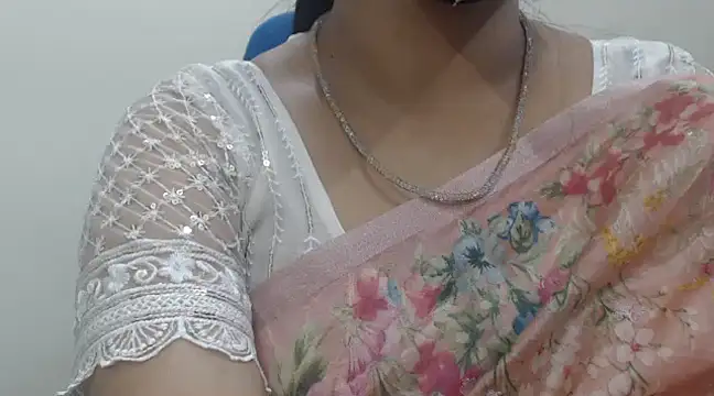 Lovely Siri 23 online show from 02-13-25, 02:12