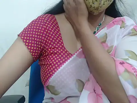 Lovely Siri 23 online show from 10-28-25, 05:00