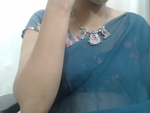 Lovely Siri 23 online show from 11-09-25, 07:01