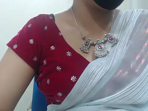 Lovely Siri 23 online show from 04-29-26, 08:18