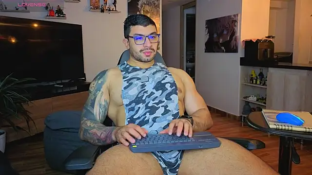 Michael Diamond online show from 11-20-25, 03:18