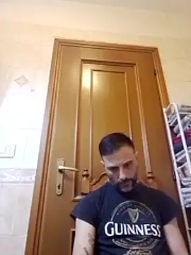 Snapshot of coppiasenzacensura chatting on 06-11-26, 05:16 coppiasenzacensura online show from 06-11-26, 05:16