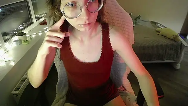 MissLinaDream online show from 06-24-26, 09:03