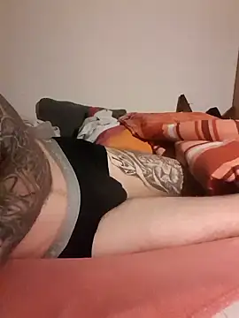 Snapshot of PIercingBoy38 chatting on 01-29-25, 09:17 PIercingBoy38 online show from 01-29-25, 09:17