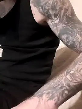 Snapshot of PIercingBoy38 chatting on 02-02-25, 06:42 PIercingBoy38 online show from 02-02-25, 06:42