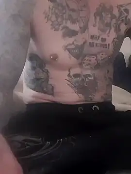 Snapshot of PIercingBoy38 chatting on 02-03-25, 01:30 PIercingBoy38 online show from 02-03-25, 01:30